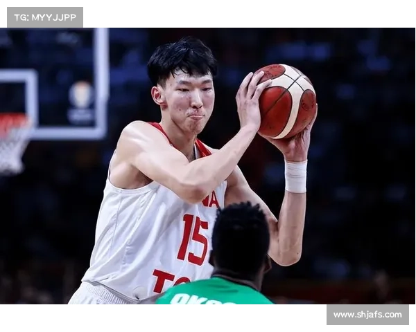 周琦加盟新疆篮球队的历程与关键时间节点回顾